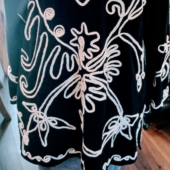 Objects D'art Black & White Embroidered Top/Tunic Size XL - Picture 10 of 14